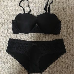 Victoria’s Secret bra and pantie set